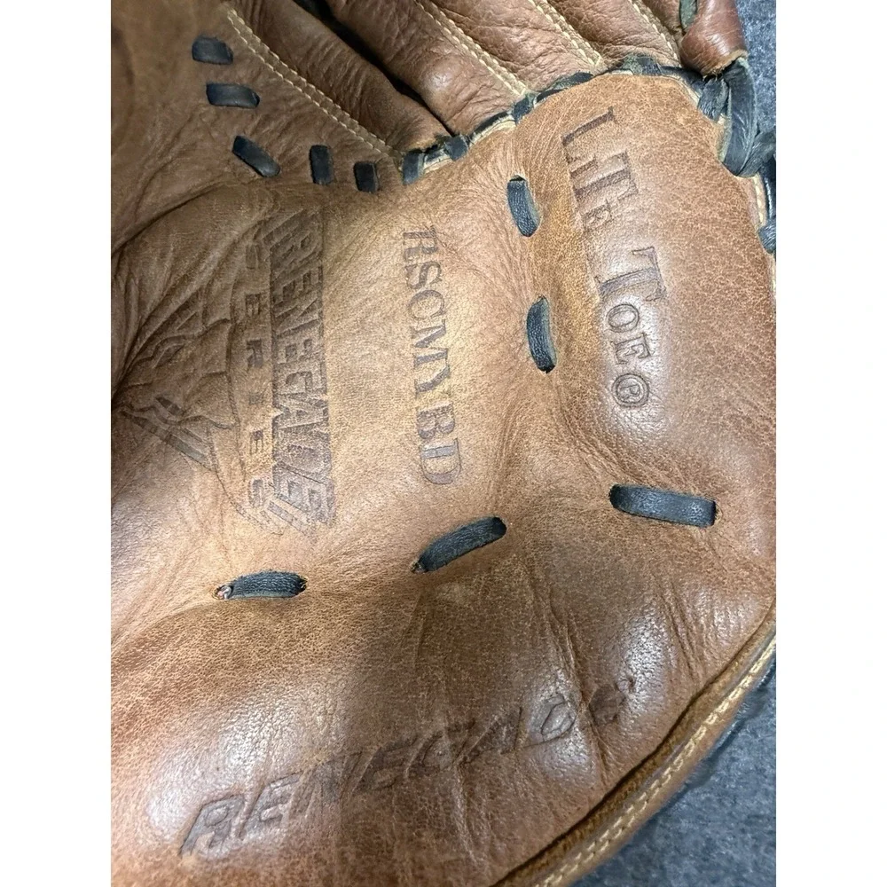 Rawlings Catchers Mitt RCMYB Renegade RHT Fastback Lite Toe Baseball Glove Youth